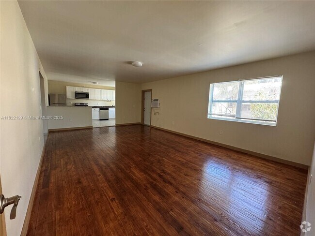 Building Photo - 1711 Fillmore St Unit 5 Rental