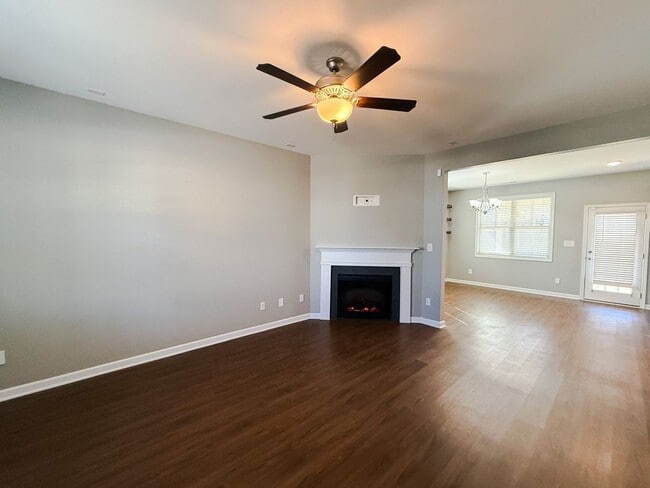 Photo - 268 Chatfield Dr.