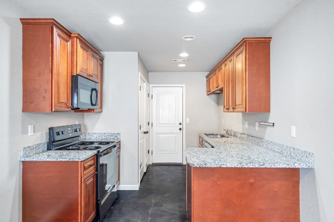 Photo - 19 Lawrence Rd 434 Unit 22