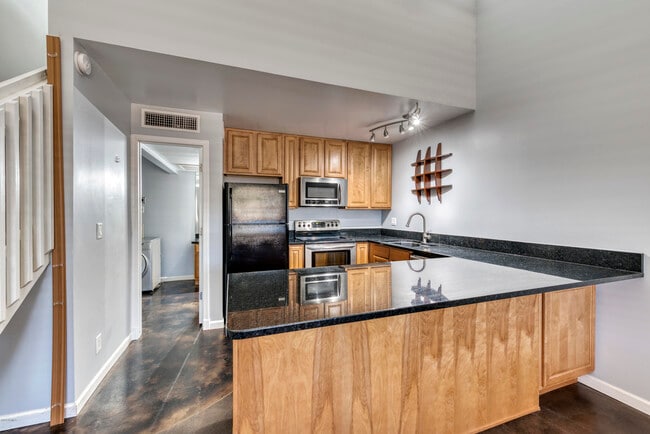 Photo - 8055 E Thomas Rd