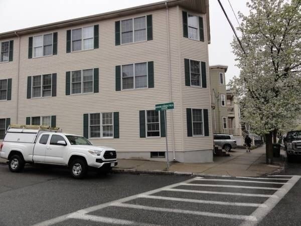 Photo - 255 Boston Ave Unit 4