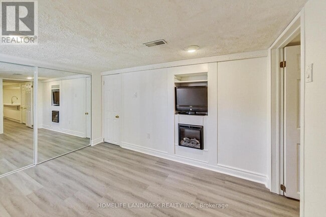 Photo - 40 Tiago Ave