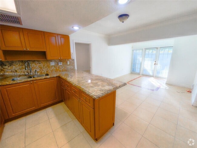 Building Photo - 16337 Willow Creek Dr Unit 16337 Rental