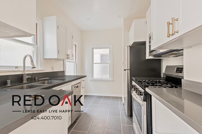 Photo - 852 N Oxford Ave Unidad 854