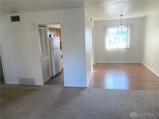 Photo - 2032 Emerson Ave Unidad 2