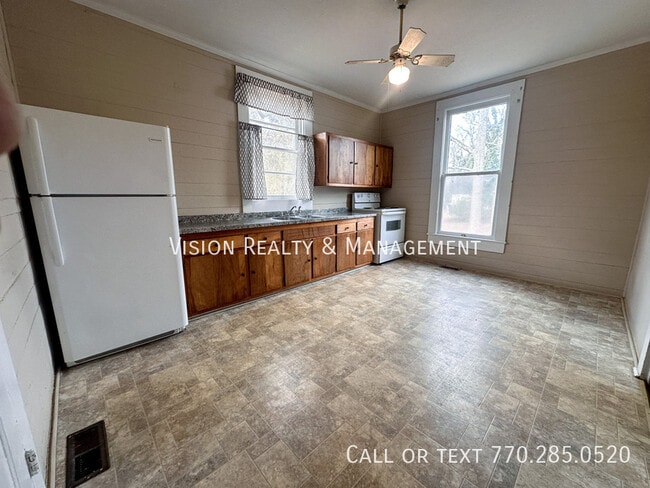 Photo - 112 Peachtree St