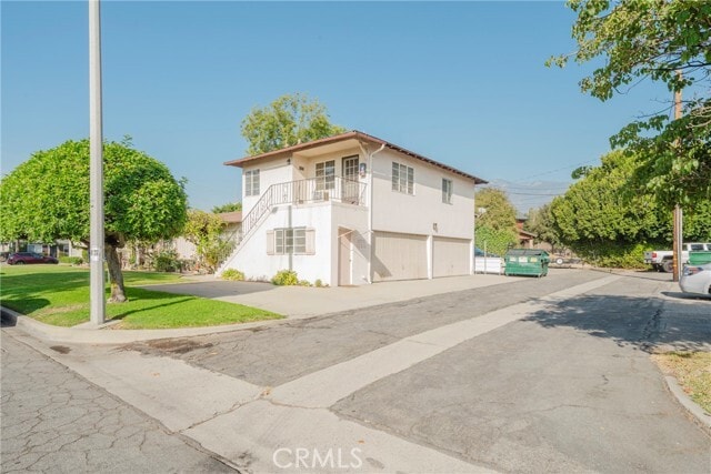 15 W Newman Ave