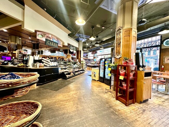 Constantino's Market