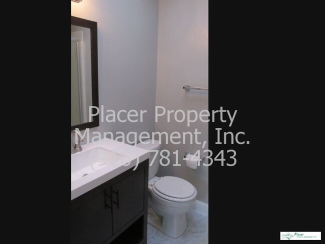 Photo - Roseville - Half plex  2 bedroom 2 bath 2 ...
