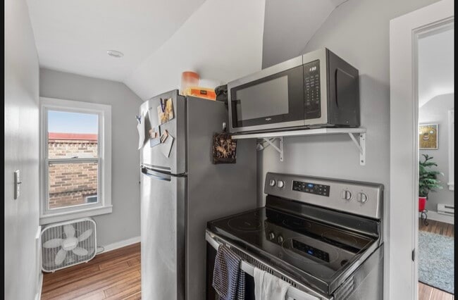 Photo - 3252 Emerson Ave S Unit 3