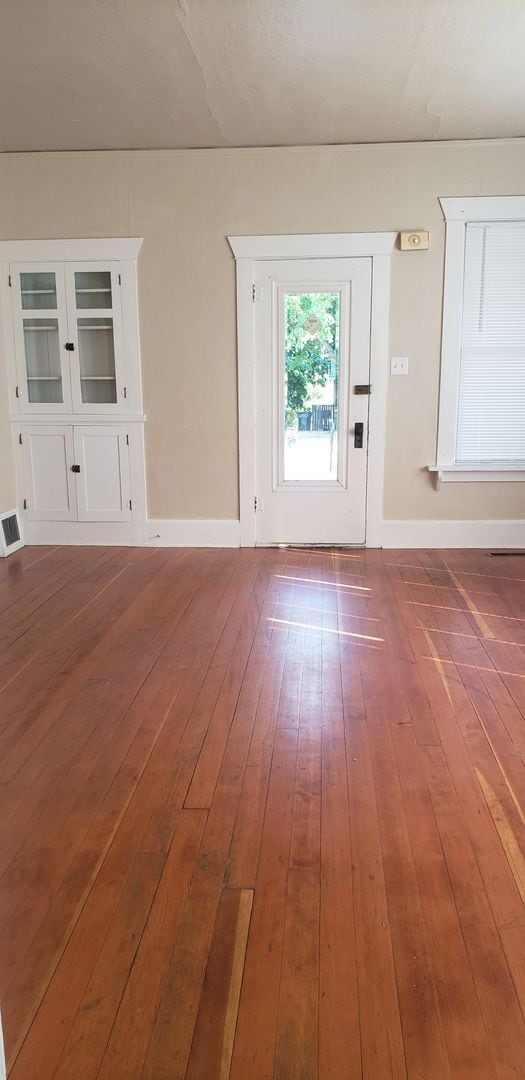 Photo - Cheney-5 bed 2.5 bath house Available Now