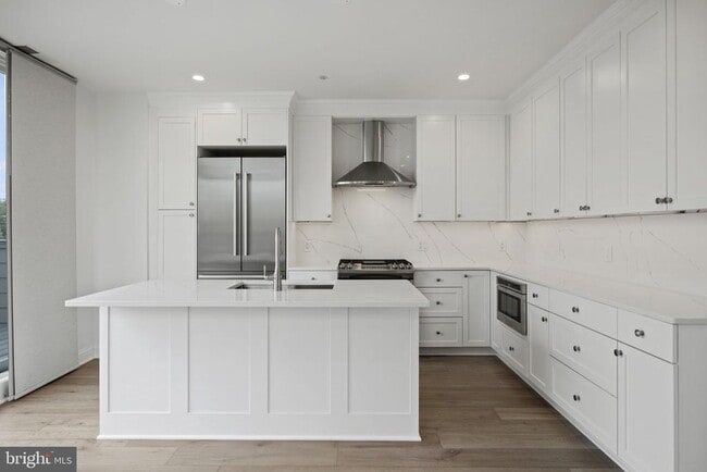 Building Photo - 4319 Harrison St NW Unit 7 Rental