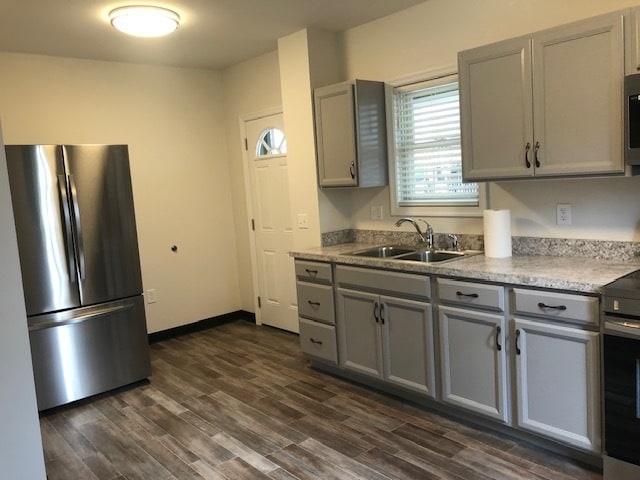 Building Photo - 39 S 5th Ave Unit First Floor Rental