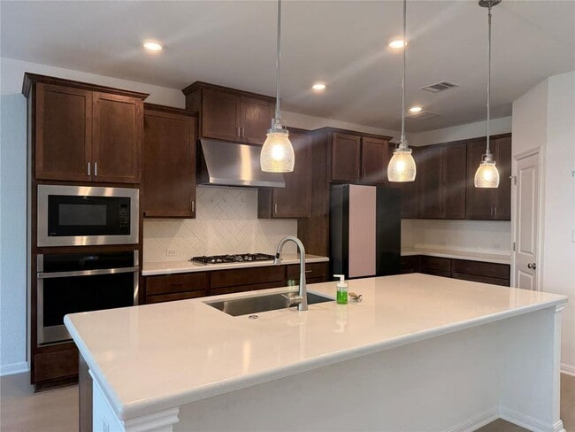 Building Photo - 628 Leeward Pass