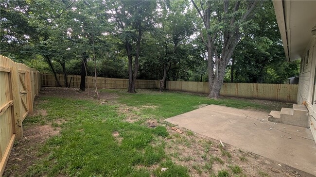 Photo - 1351 N Stephens Ave