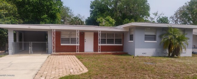 Building Photo - 525 Tarragona Way Rental