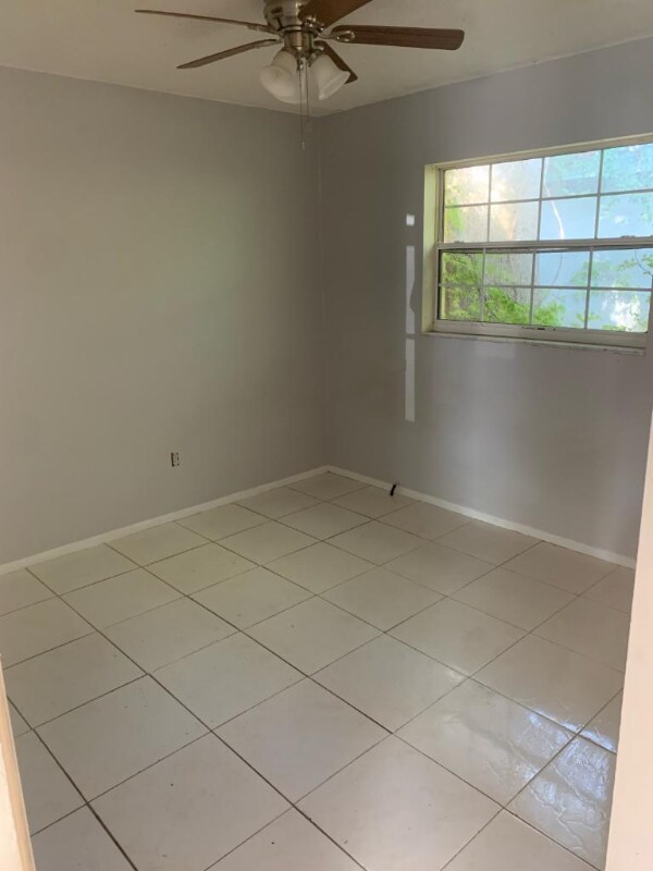 Photo - 819 13th Ave NW