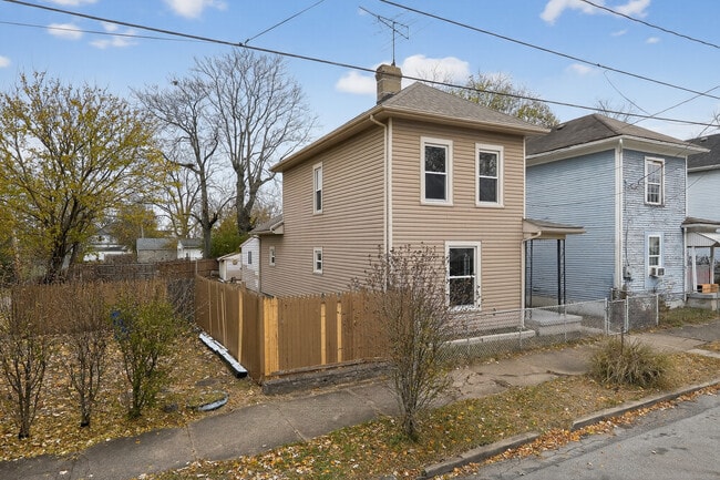 Photo - 1232 Lane St