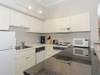 Photo - 75 Charles St Unit 3B