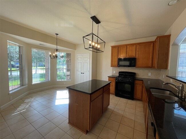 Photo - 2313 Cantabria Ln