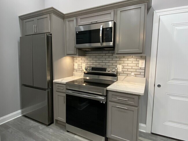 414 S Conkling St Unit 3
