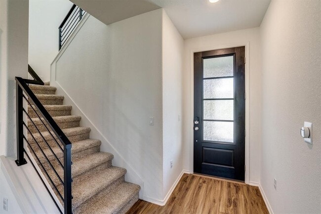 Photo - 1107 Diggy Dr