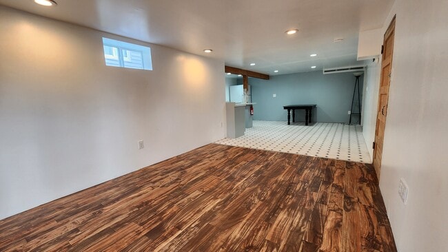 Building Photo - 1331 Rainier Ave Unit B