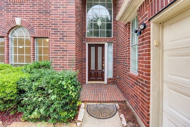 Photo - 15318 Amesbury Ln