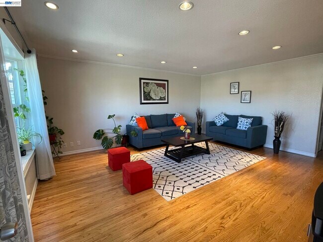 Photo - 6548 Ebensburg Ln