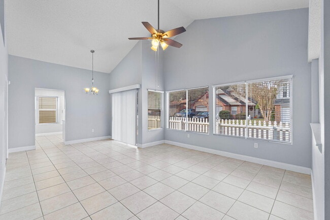 Photo - 110 Parkwood Dr