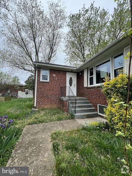 Building Photo - 4610 Lacy Ave Rental