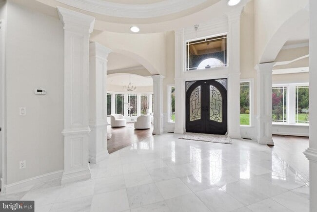 Photo - 8735 Brook Rd