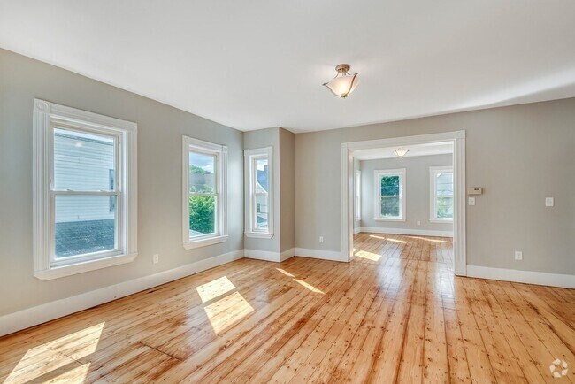 Building Photo - 48 Ashland St Unit 2 Rental