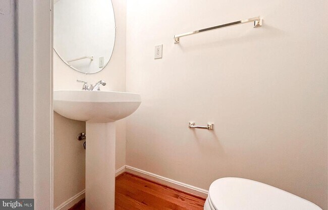 Photo - 2058 Pieris Ct