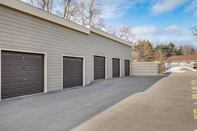 Photo - Scenic View Apartments