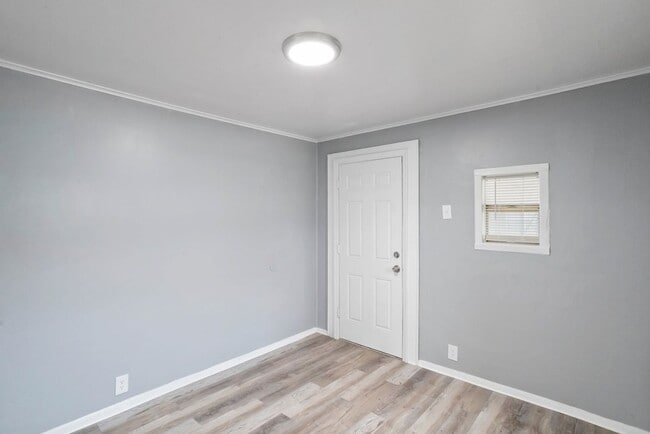 Photo - 3/2 NEWLY  ****MOVE IN READY**** Apply Tod...