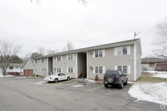 Woodland Park Apartments - Woodland Park Apartments