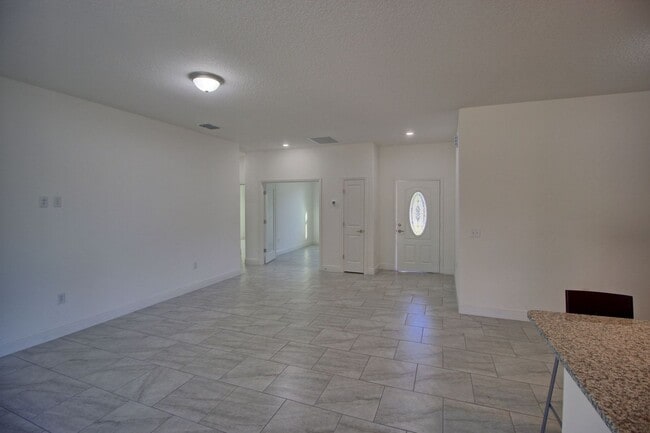 Photo - 5054 Marina Dr