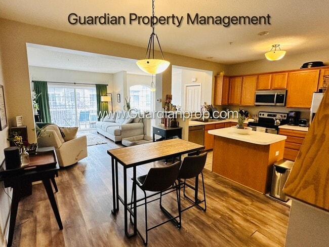 Photo - Minnetonka Town Home, Balcony, Washer/Dryer, Dishwasher, Available June