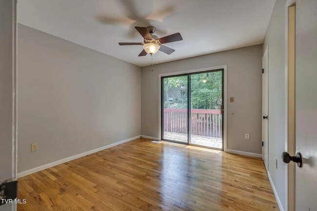 Photo - 3 Monteray Ct