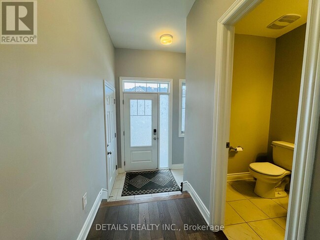 Photo - 557 Flagstaff Dr