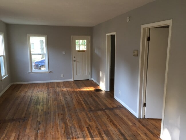 Photo - 1180 6th St NW