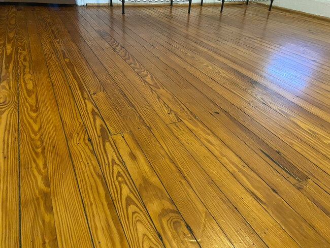 Photo - 3121 Windsor Ave