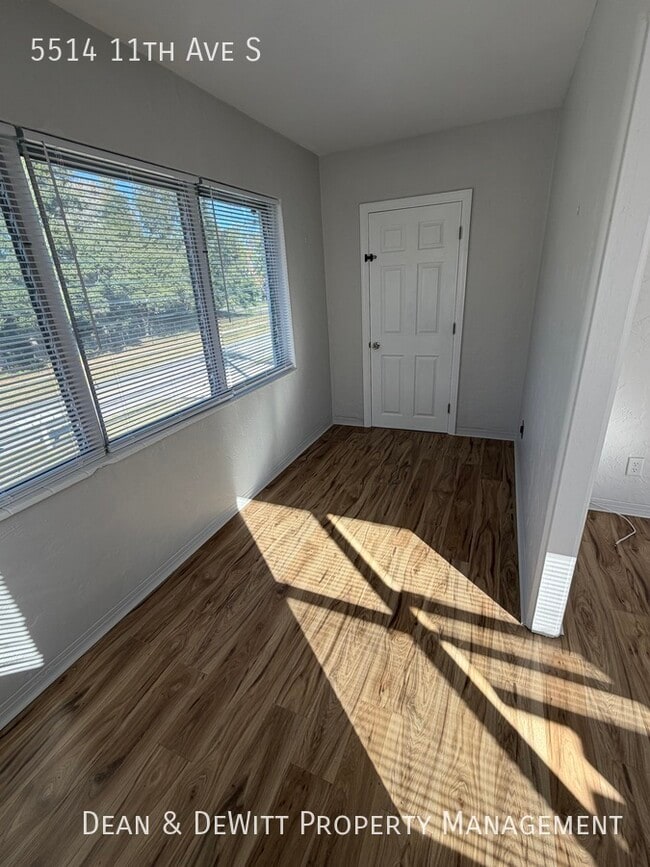 Photo - 5514 11th Ave S