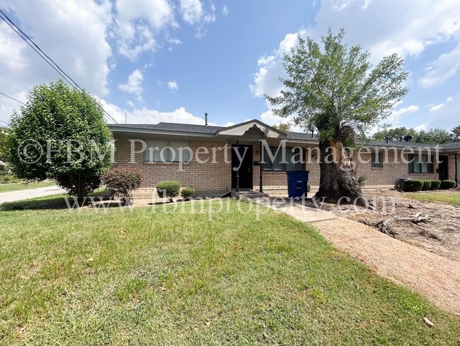 Building Photo - 1108 N Sherman St Unit B Rental