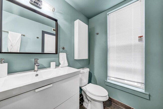 Furnished 2-Bedroom, 2-Bath Apartment near the Medical Campus