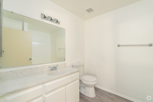 Photo - Rosamond Garden Apartments