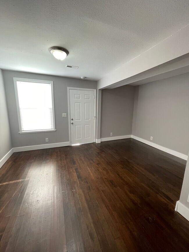 Photo - 1718-1720 14th St Unidad 1718