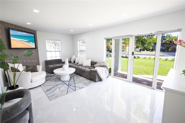 Photo - 1435 Grant St