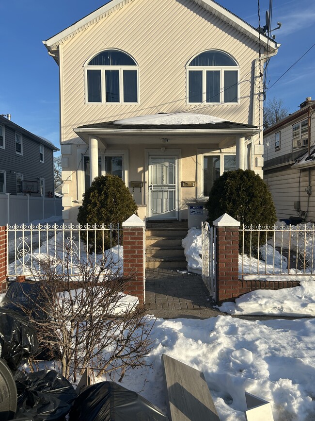 Building Photo - 14435 224th St Unit 1